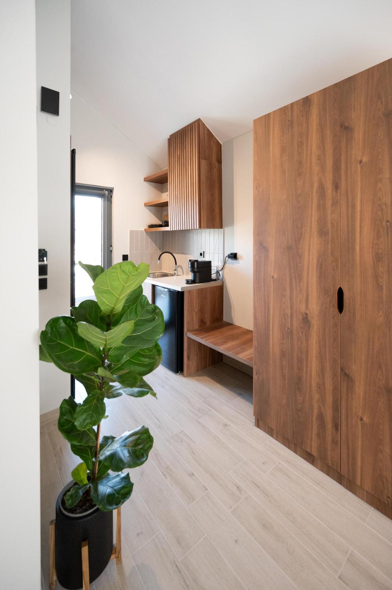 Dwell House 5 Hotel Янина Екстериор снимка